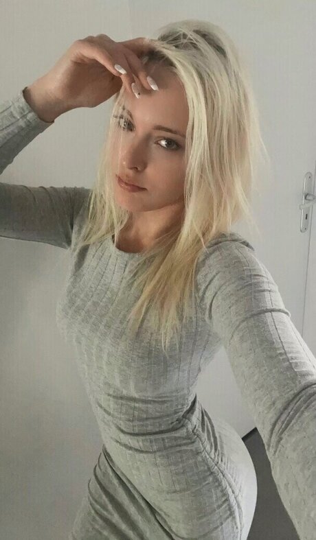 Naken lekkede OnlyFans-bilde av Bienmichelle