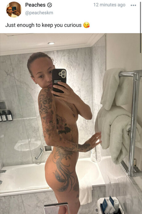 Alaston vuotanut OnlyFans-kuva Peacheskm