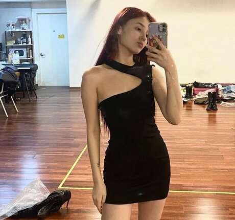 Nancy Momoland OnlyFans 유출 누드 사진
