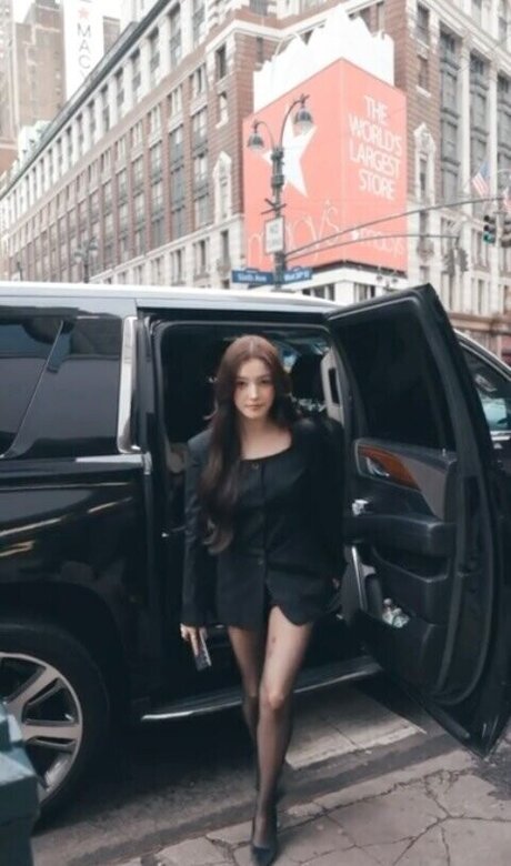 Nancy Momoland