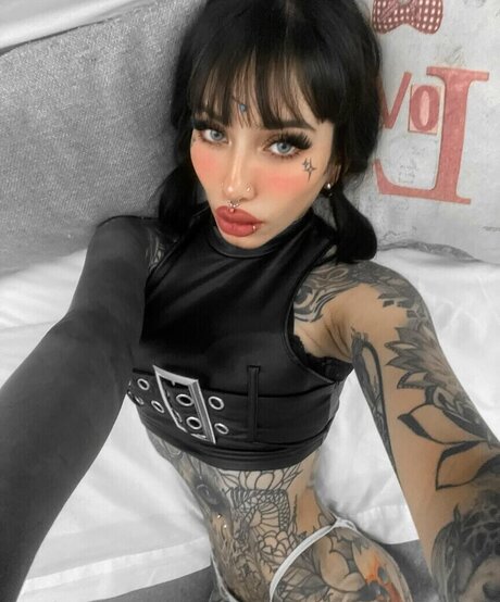 Naken läckt OnlyFans-bild av Divinajuventu