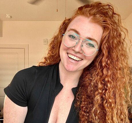 Naken läckt OnlyFans-bild av Juniperanne