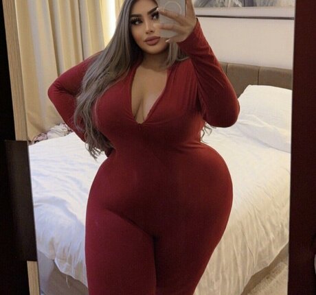 Naken läckt OnlyFans-bild av Hanadik