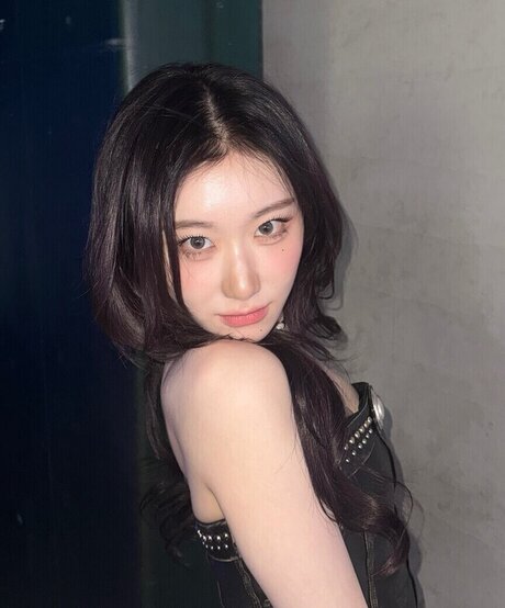 Naken läckt OnlyFans-bild av Chaeryeong