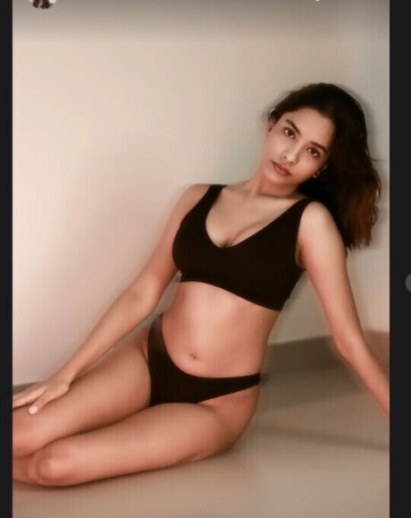 Aurora Sinclair  nude leaked OnlyFans photo