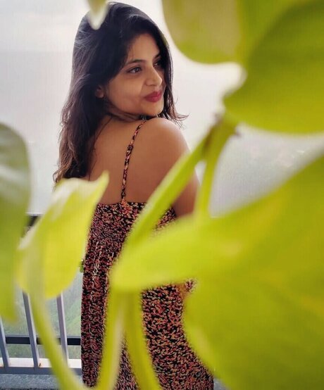 Naken lekkede OnlyFans-bilde av Tulika Snehil