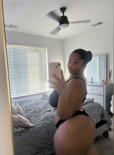 Naken läckt OnlyFans-bild av Shesjuicy
