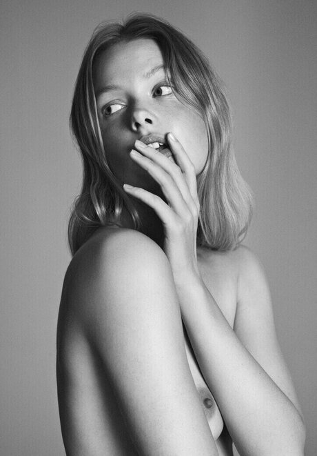 Naken läckt OnlyFans-bild av Robee Breevaart