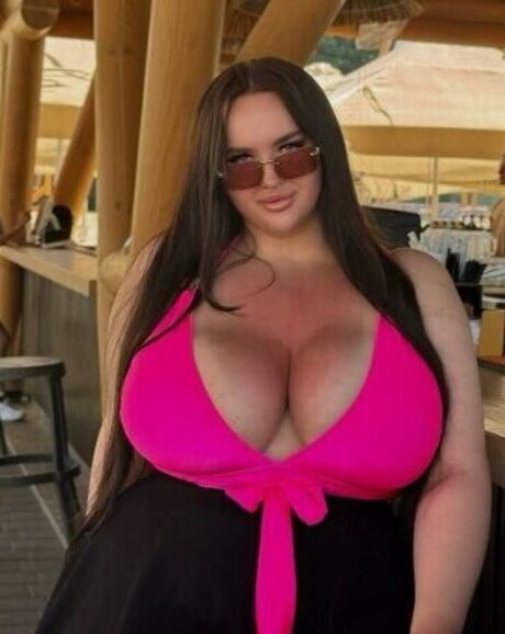 Naken läckt OnlyFans-bild av Sexisweet