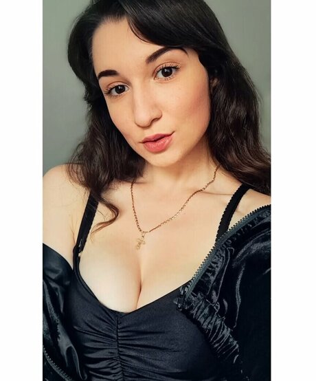 Naken lekkede OnlyFans-bilde av Maria Korol