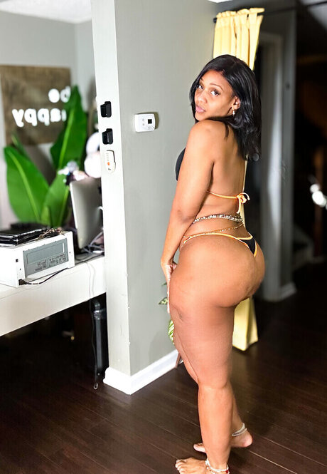 Naken lekkede OnlyFans-bilde av Imsodliteful
