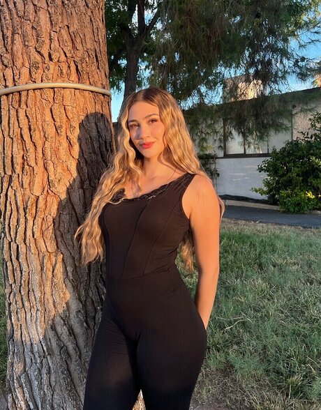 Naken lekkede OnlyFans-bilde av Bluci15