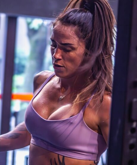 Naken lekkede OnlyFans-bilde av Norma Dumont Ufc