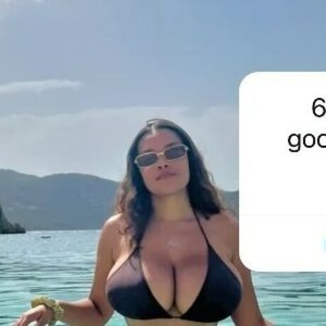 Naken läckt OnlyFans-bild av Nakishka