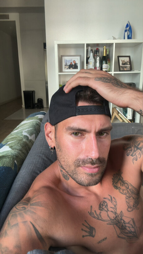 Naken lekkede OnlyFans-bilde av Juancar