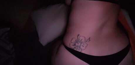 Nahá fotka uniklých OnlyFans od L4r3bell3