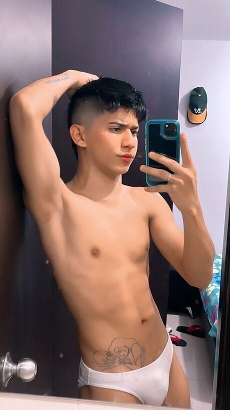 Foto nua vazada do OnlyFans de Jeferson Mogollon Pinzn