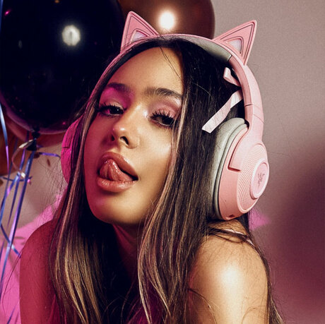 Nøgent lækket OnlyFans-billede af   Molly