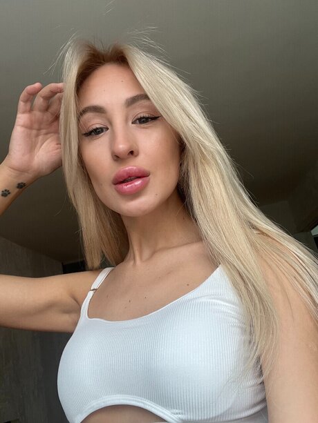 Naken lekkede OnlyFans-bilde av Alisha Wonderful