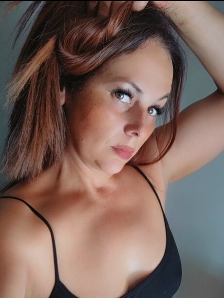 Naken lekkede OnlyFans-bilde av Lia