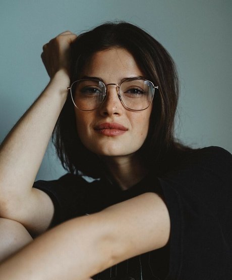 Eve Dumon