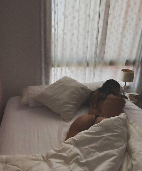 Naken lekkede OnlyFans-bilde av Aurobel Contreras