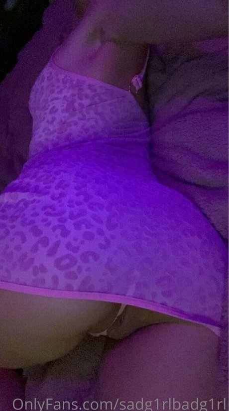 Sadg1rlbadg1rl  nude leaked OnlyFans photo