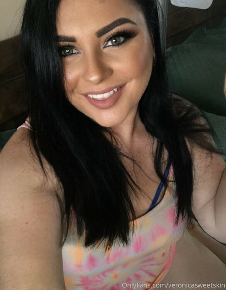 Naken läckt OnlyFans-bild av Veronicasweetskin