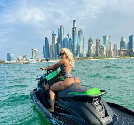 Nahá fotka uniklých OnlyFans od Thurriaa