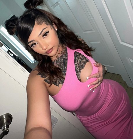 Nahá fotka uniklých OnlyFans od Mulanvuittonvip