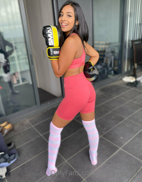 Prettypriyaa