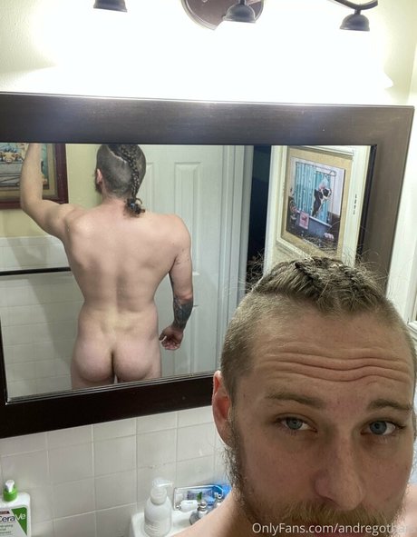 Naken lekkede OnlyFans-bilde av Andregotbars