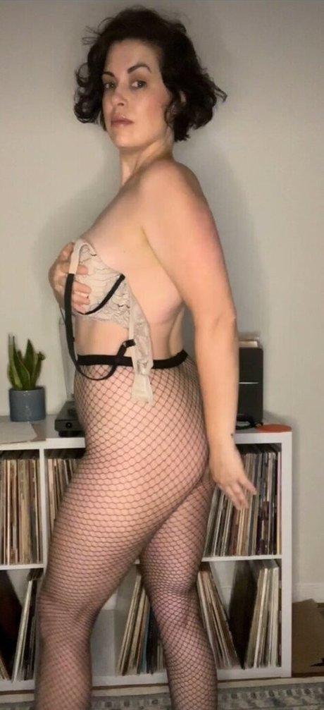 Lipstickandlinernotes  nude leaked OnlyFans photo