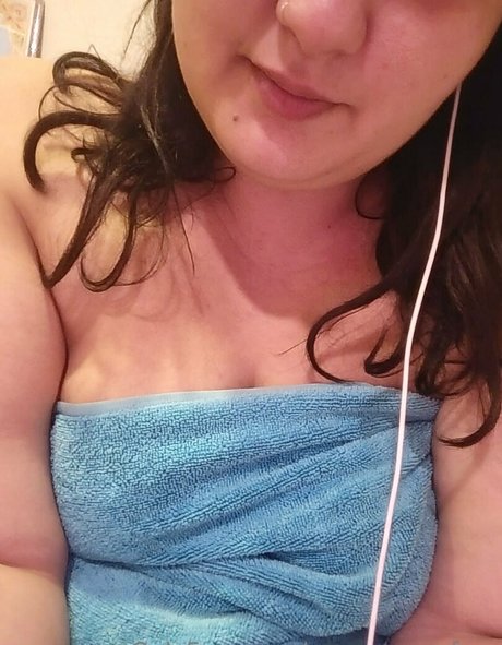 Naakte gelekte OnlyFans-foto van Msmilena