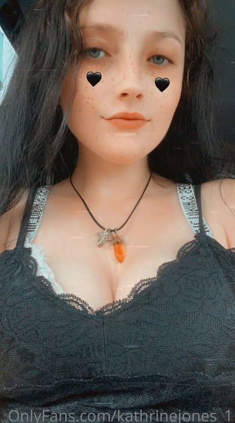 Naken läckt OnlyFans-bild av Kathrinejones1