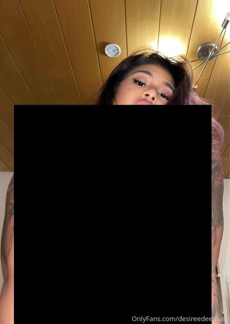 Naken lekkede OnlyFans-bilde av Desireedeep