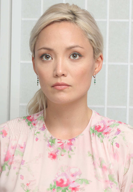 Nahá fotka uniklých OnlyFans od Pom Klementieff