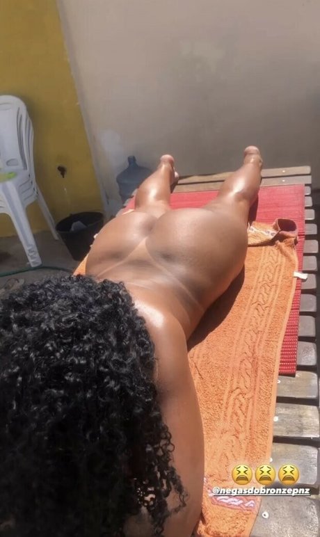 Nahá fotka uniklých OnlyFans od Oficbruninha12
