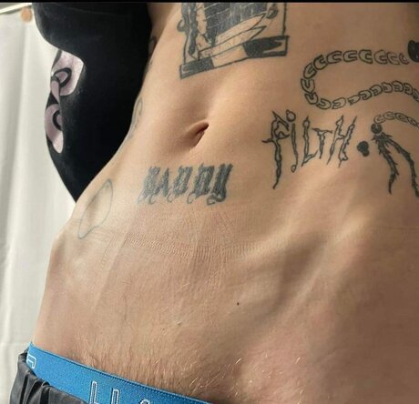 Naken lekkede OnlyFans-bilde av  