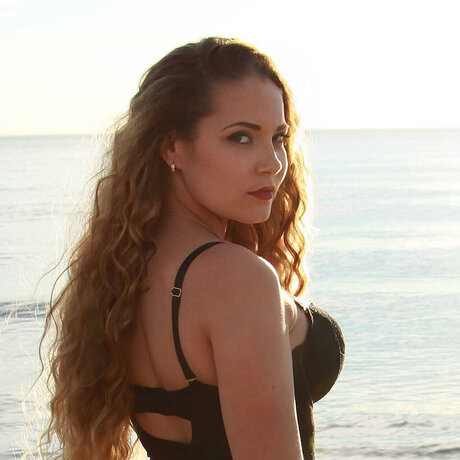 Alaston vuotanut OnlyFans-kuva Britney Diamond