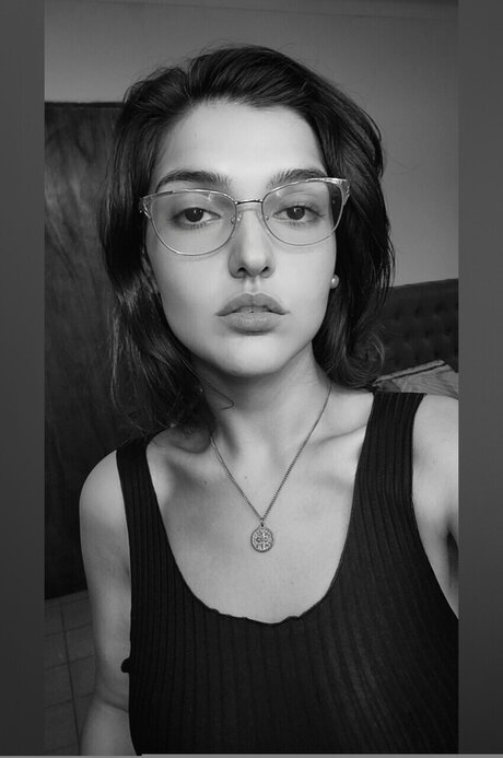 Naken läckt OnlyFans-bild av Fleur 
