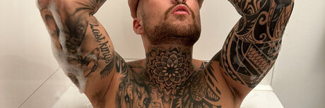 Naken läckt OnlyFans-bild av Xander