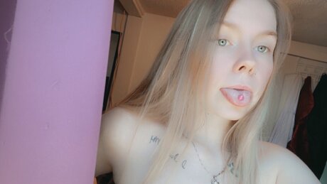 Naken lekkede OnlyFans-bilde av Lilpuddle