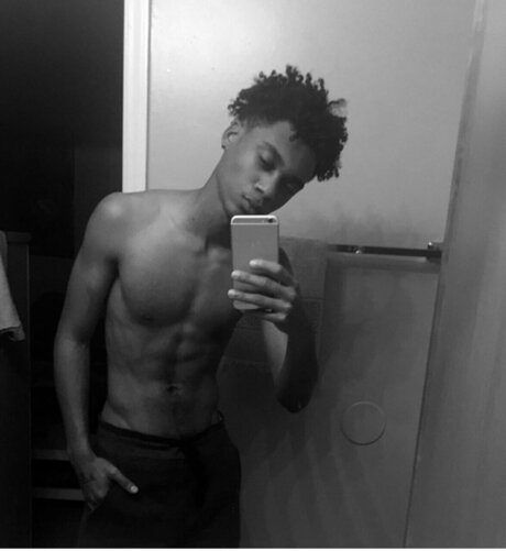 Nahá fotka uniklých OnlyFans od Phattdaddy22