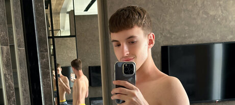 Naken lekkede OnlyFans-bilde av   Dirtyy Alex 