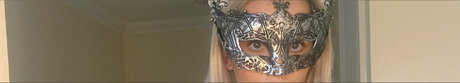 Naken läckt OnlyFans-bild av Masked Mia