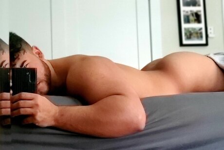 Naken lekkede OnlyFans-bilde av Ash