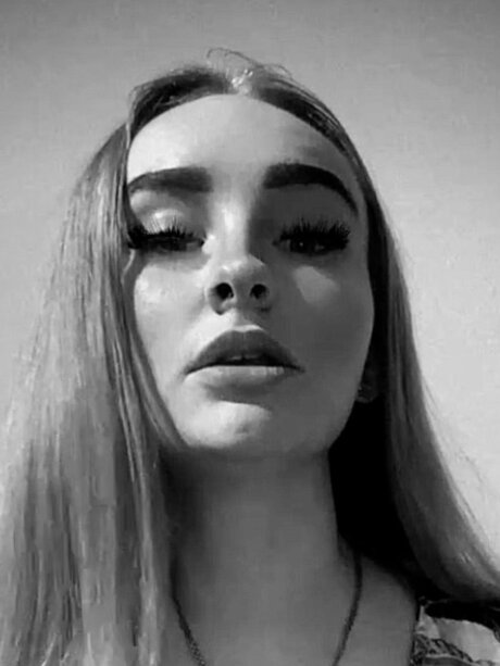 Foto nua vazada do OnlyFans de Bidzsanka21