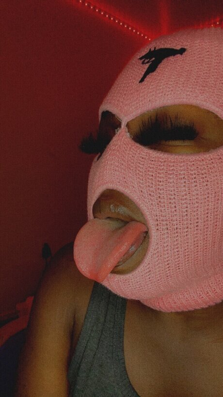 Naken läckt OnlyFans-bild av Pinkchocolate