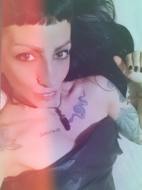 Naken läckt OnlyFans-bild av 